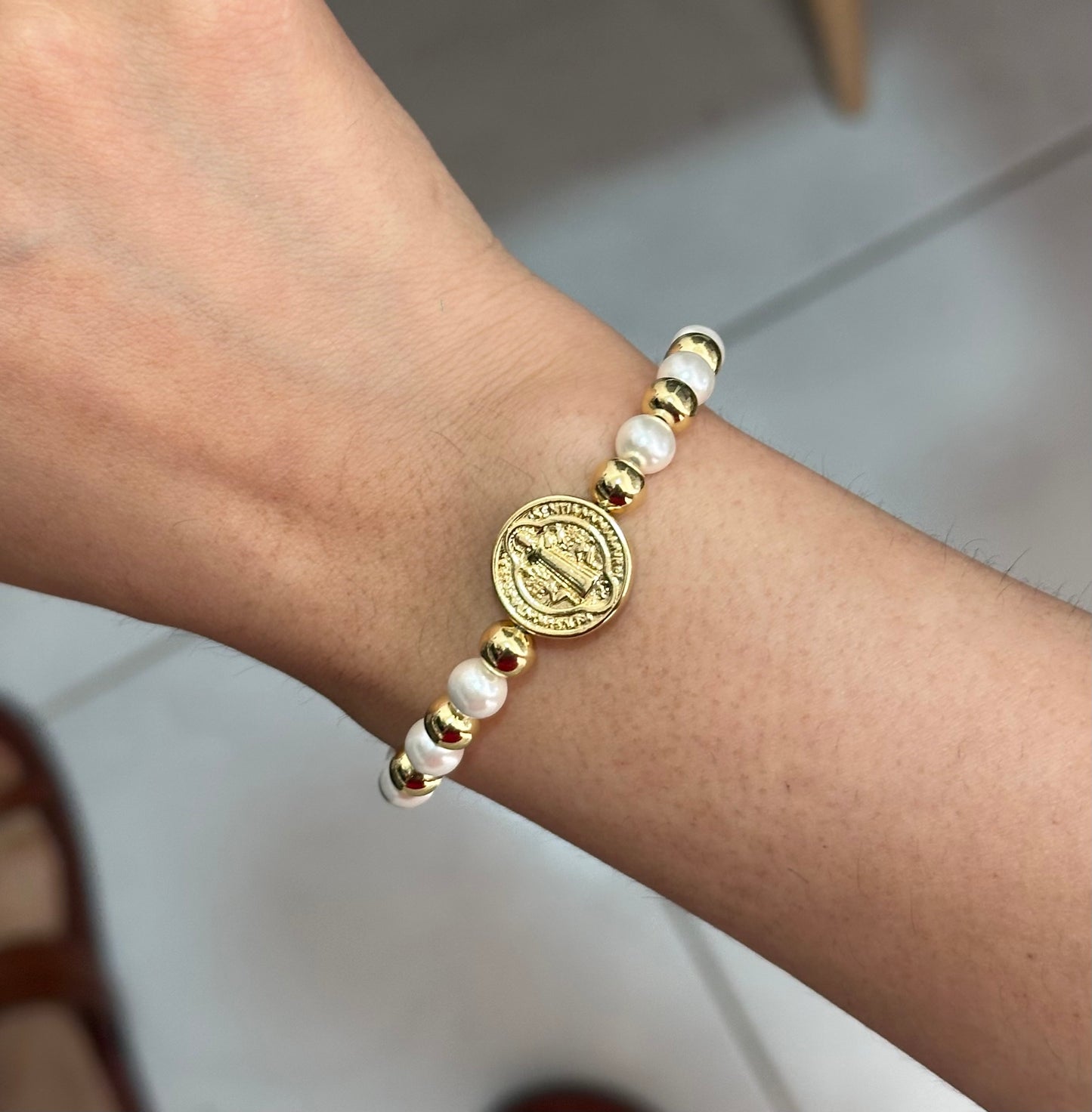 Pulsera San Benito perlas
