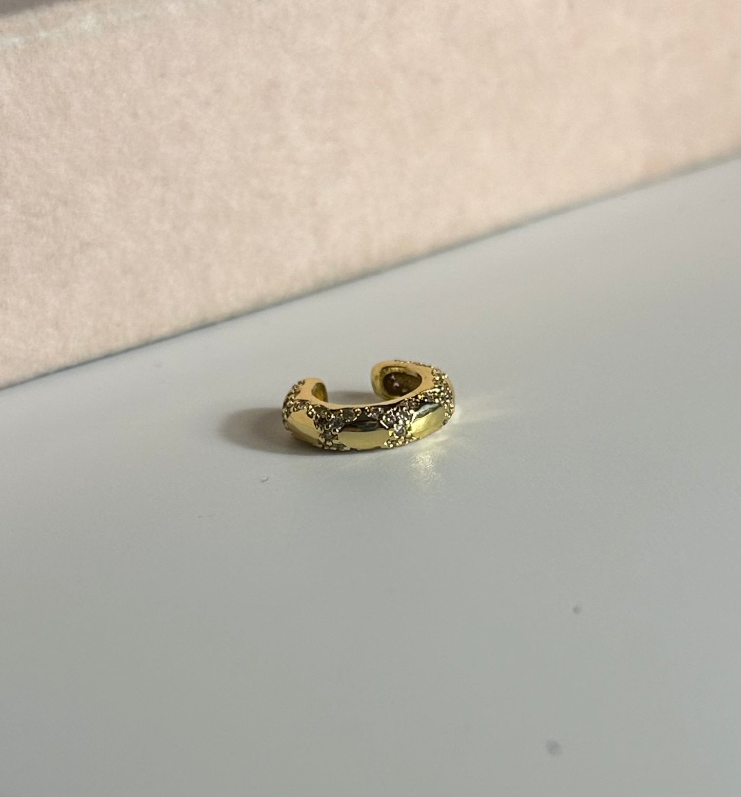 Earcuff zirconias