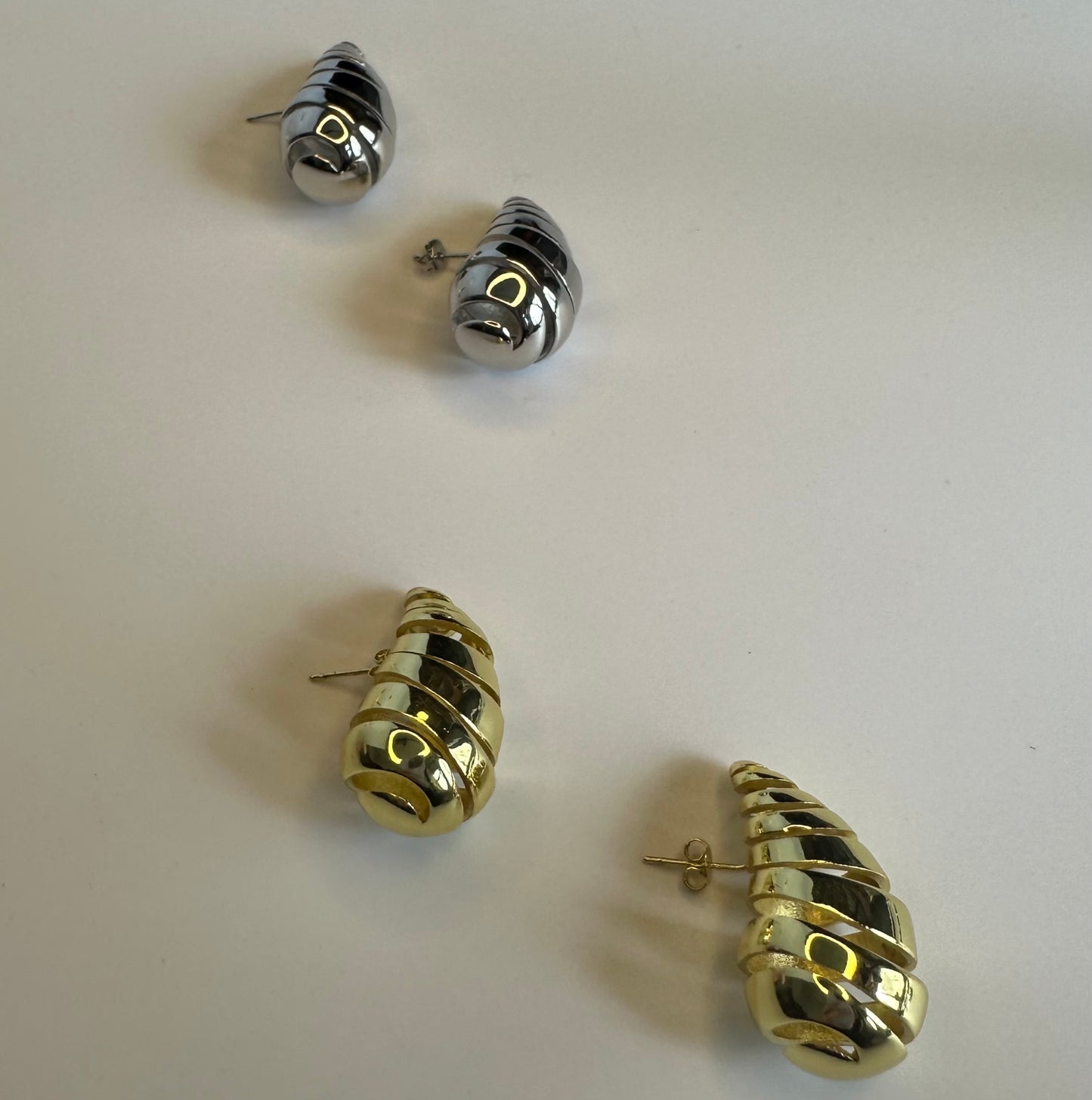 Aretes sirena espiral