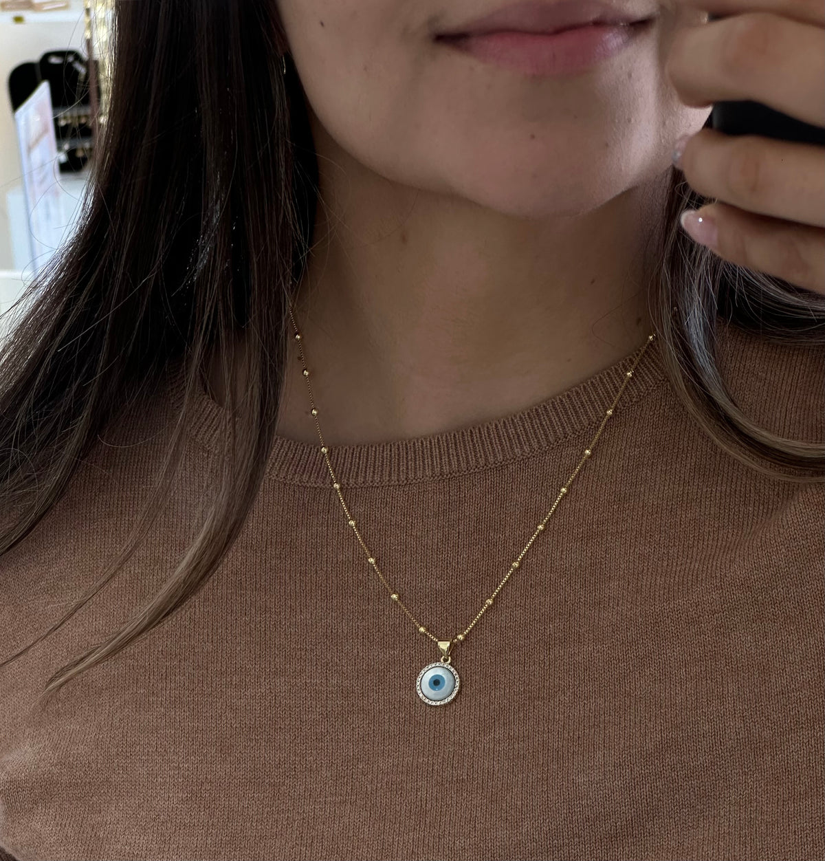 Collar ojo madre perla