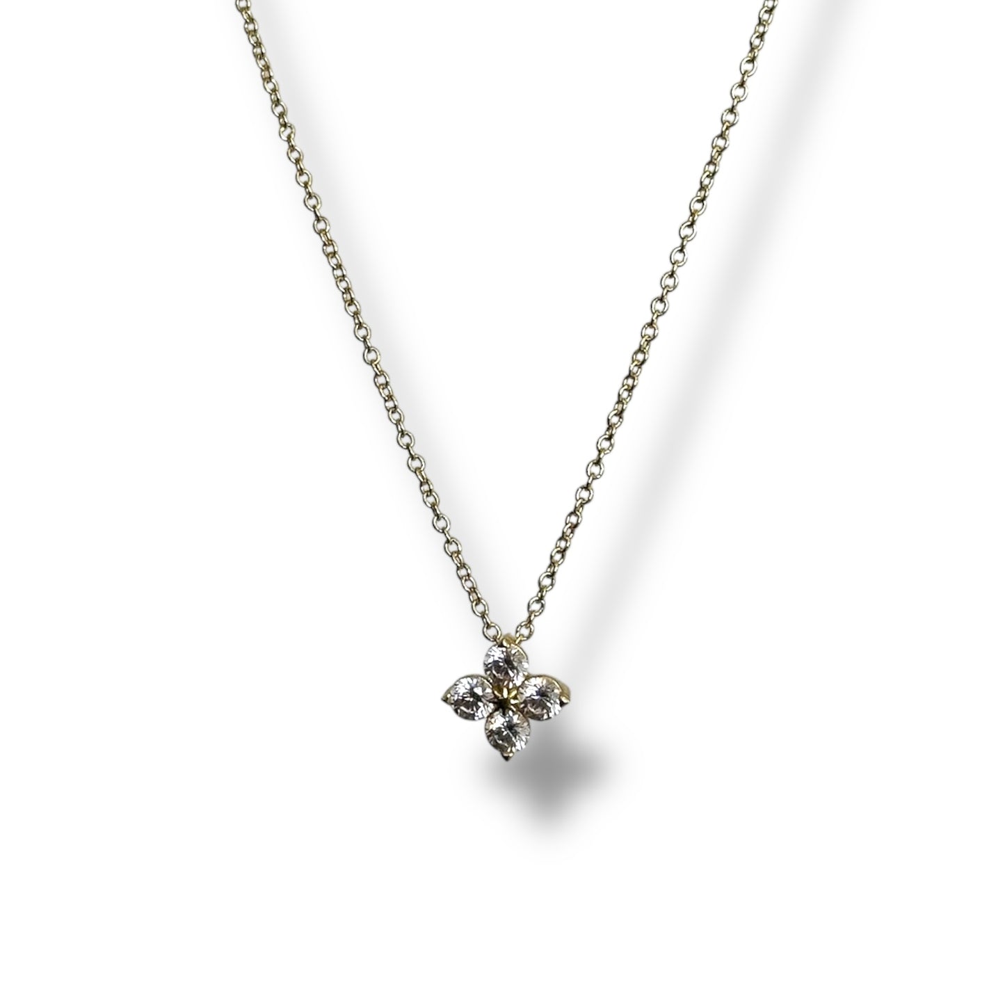 Collar trébol