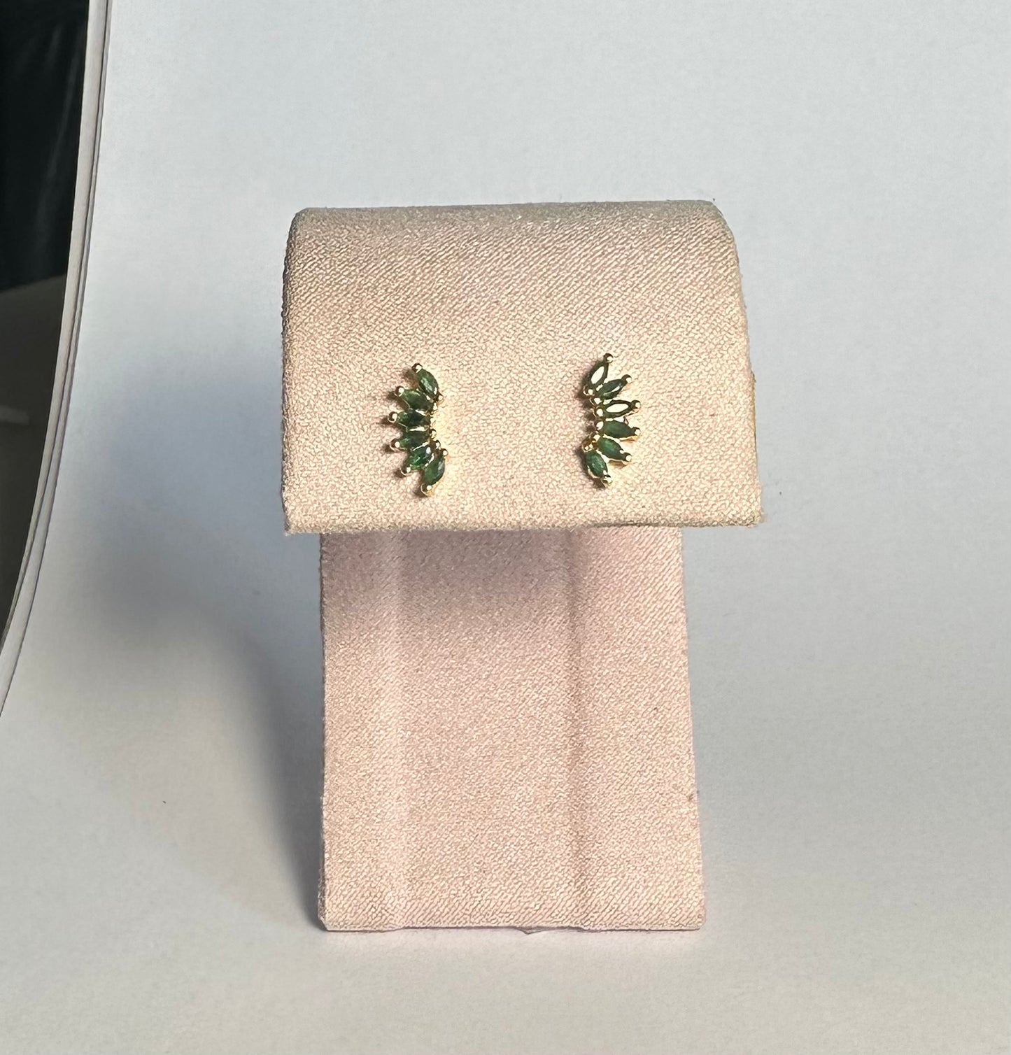 Studs abanico verde