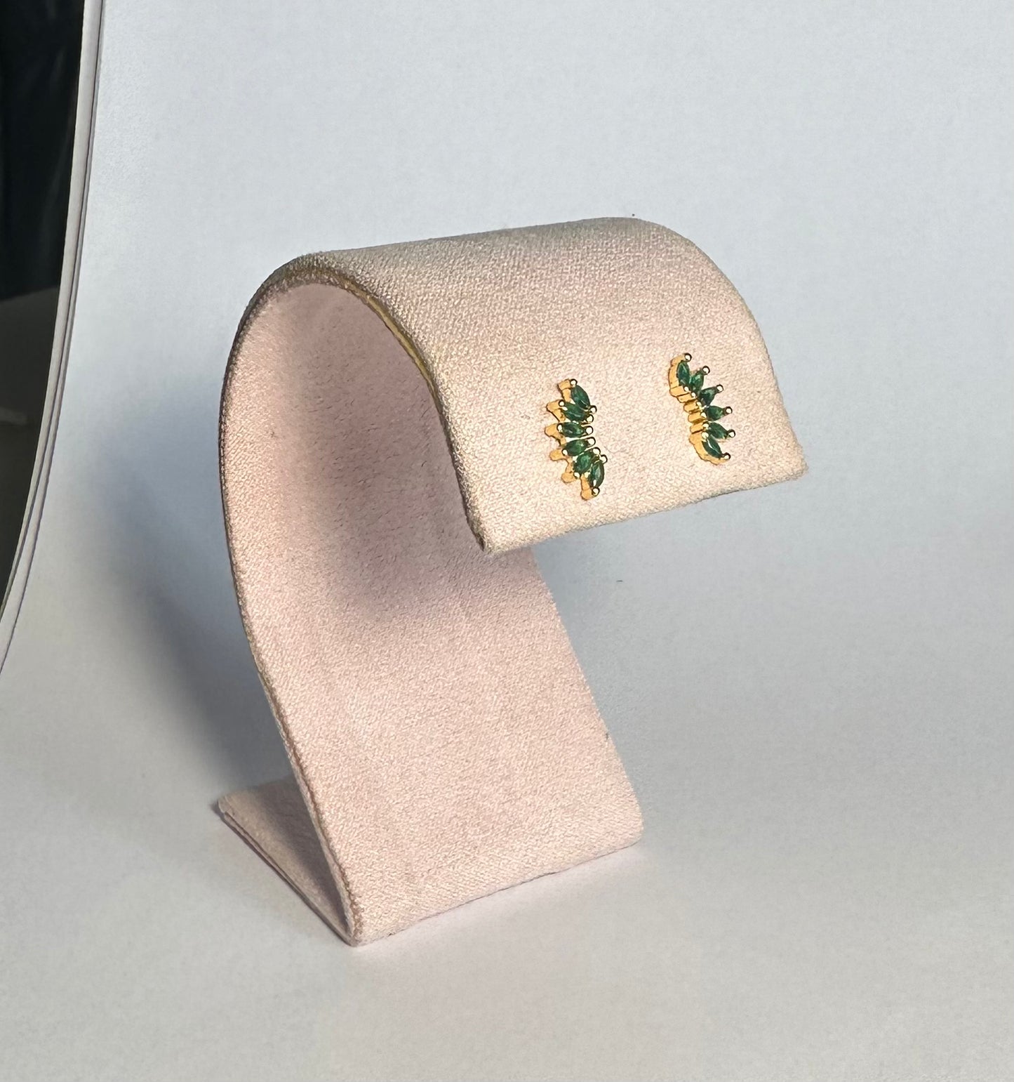 Studs abanico verde