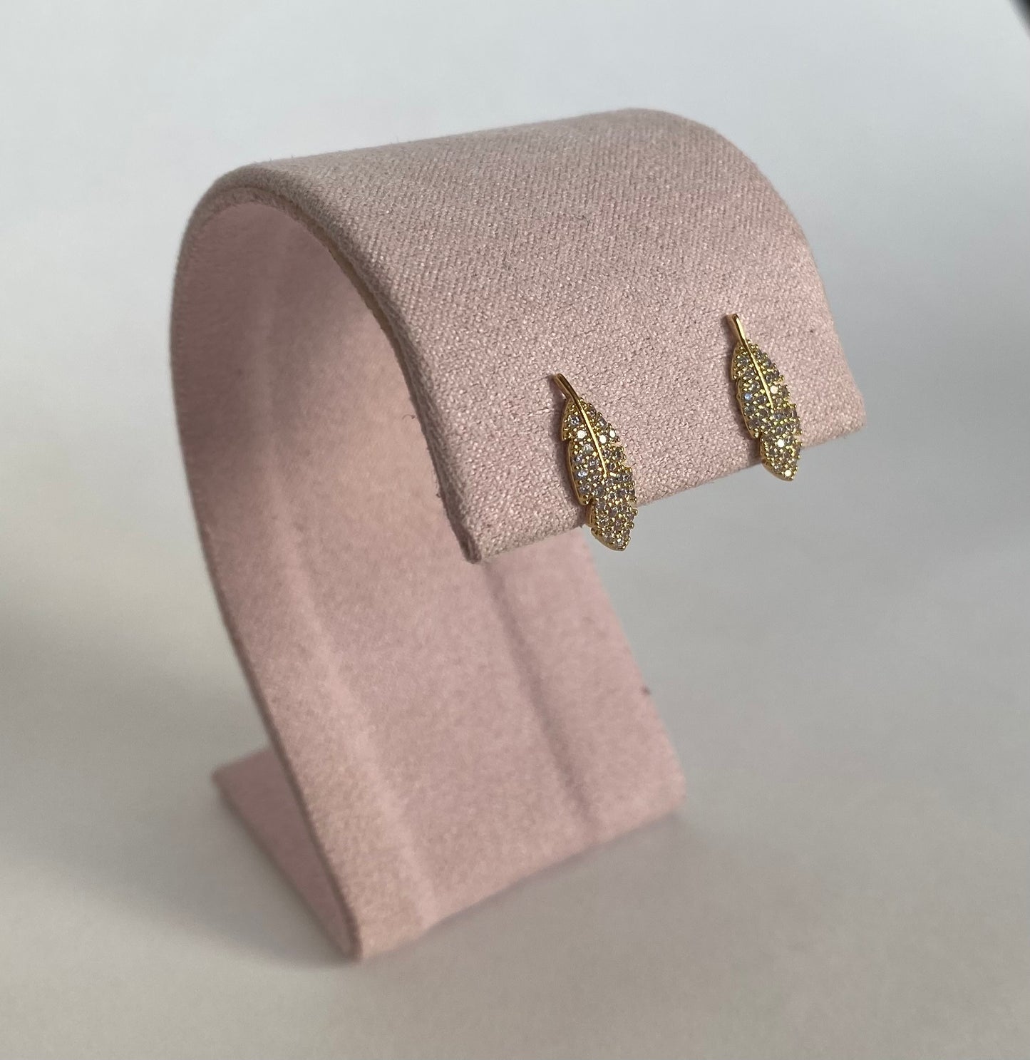 Studs pluma