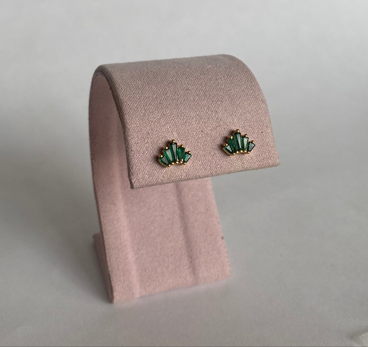 Studs barritas esmeralda