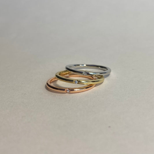 Anillo punto zirconia