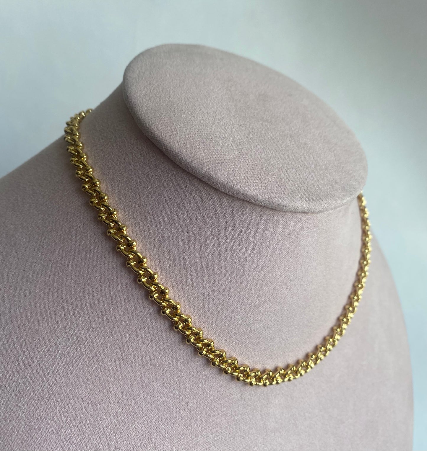 Choker claw