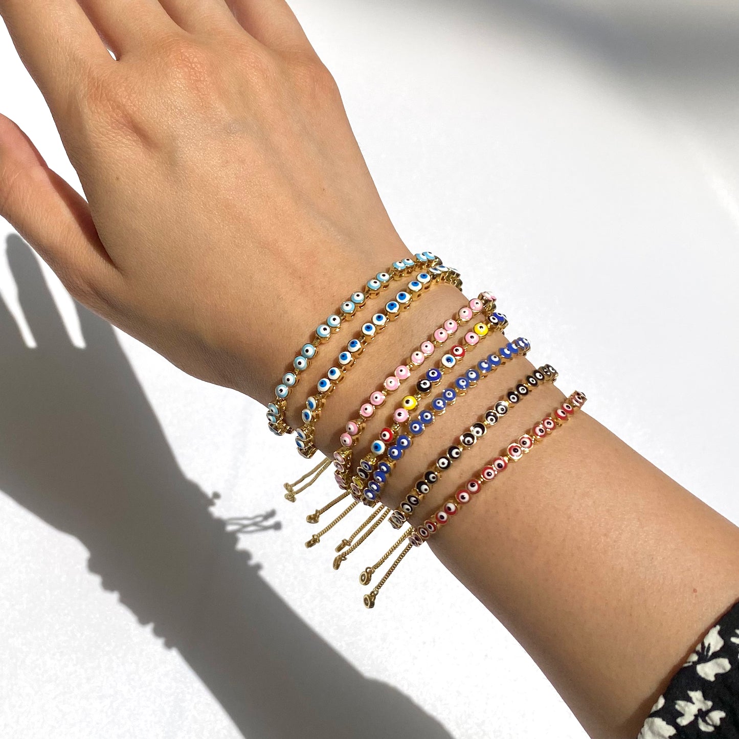 Pulsera mini ojitos