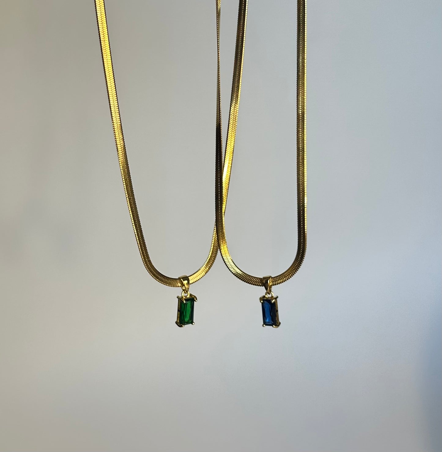 Collar plano baguette
