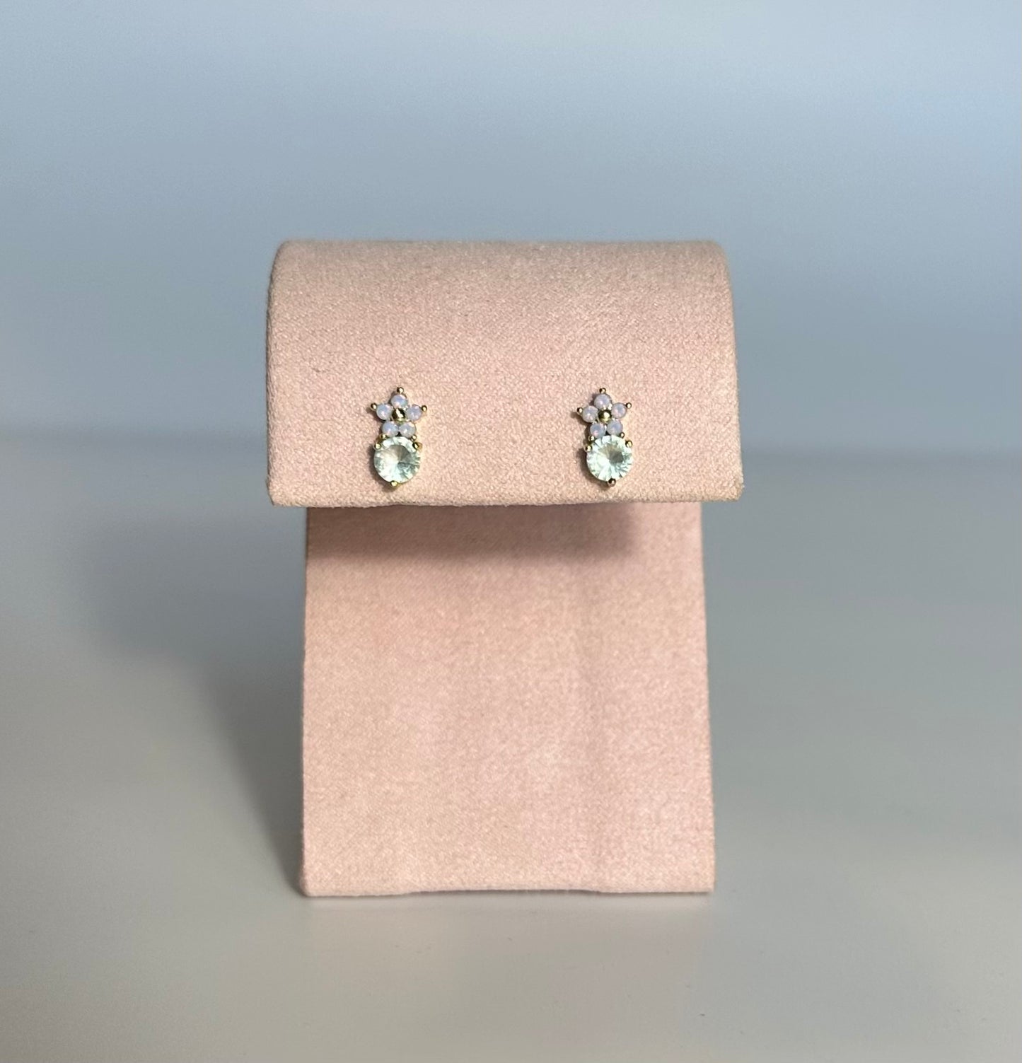 Studs flor tornasol
