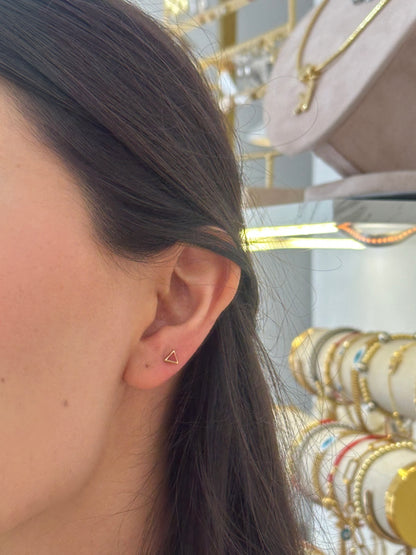 Piercing triángulo
