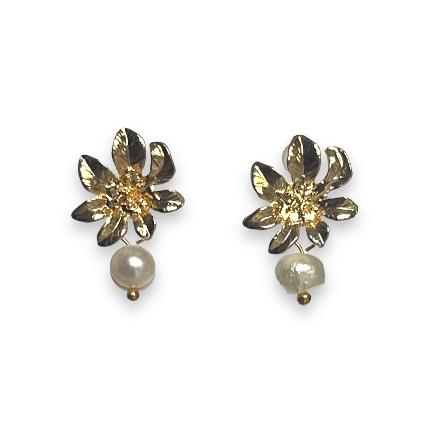 Aretes flor perla