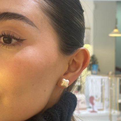 Aretes trébol perla
