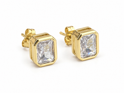 Studs emerald cut