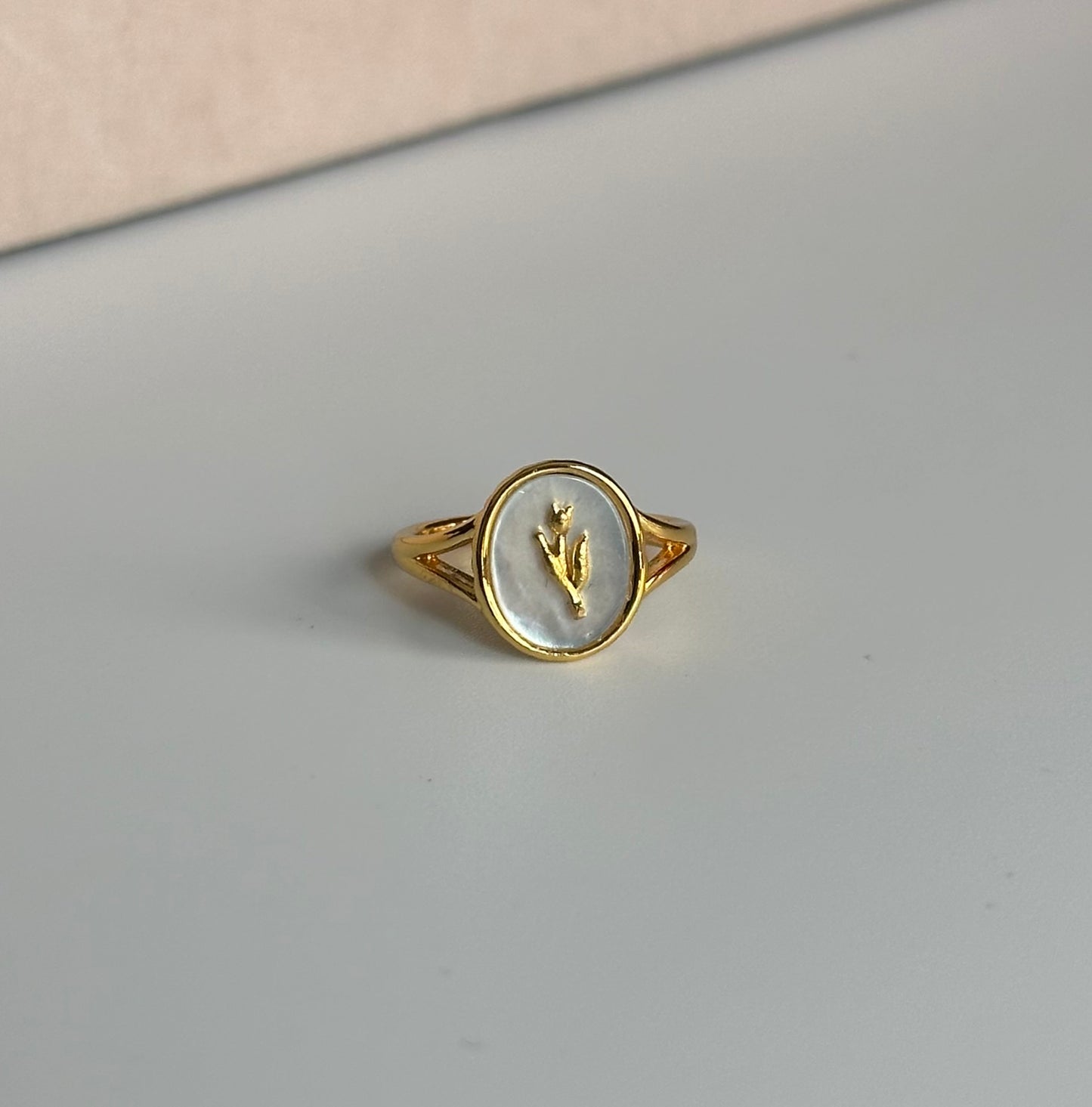 Anillo Lea