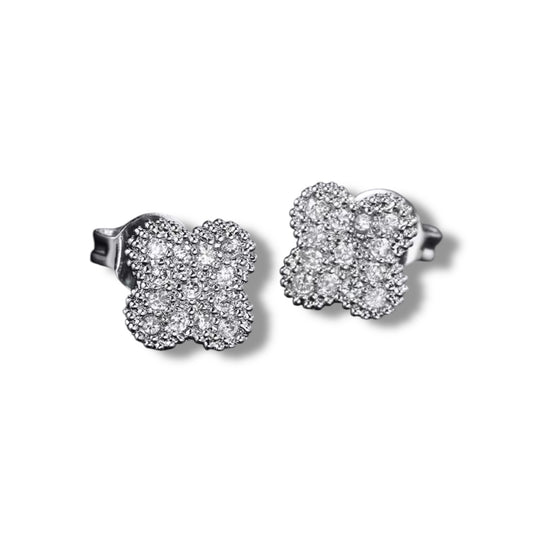 Studs trébol