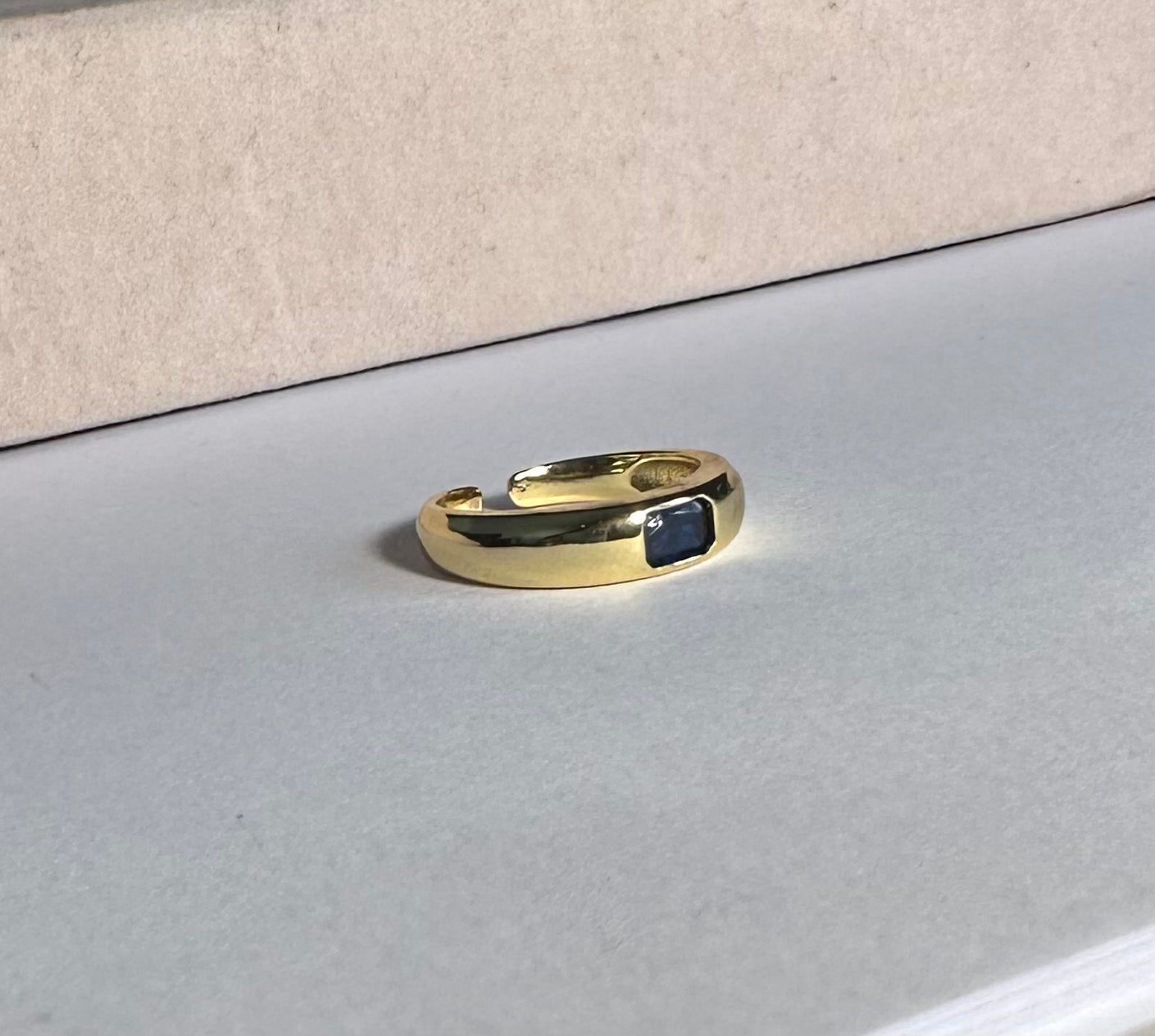 Anillo Monica
