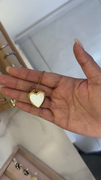 Relicario corazón perla