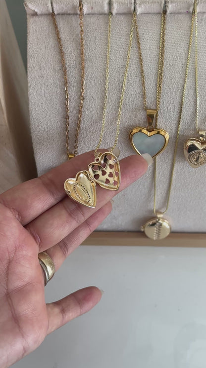 Relicario corazón Virgen