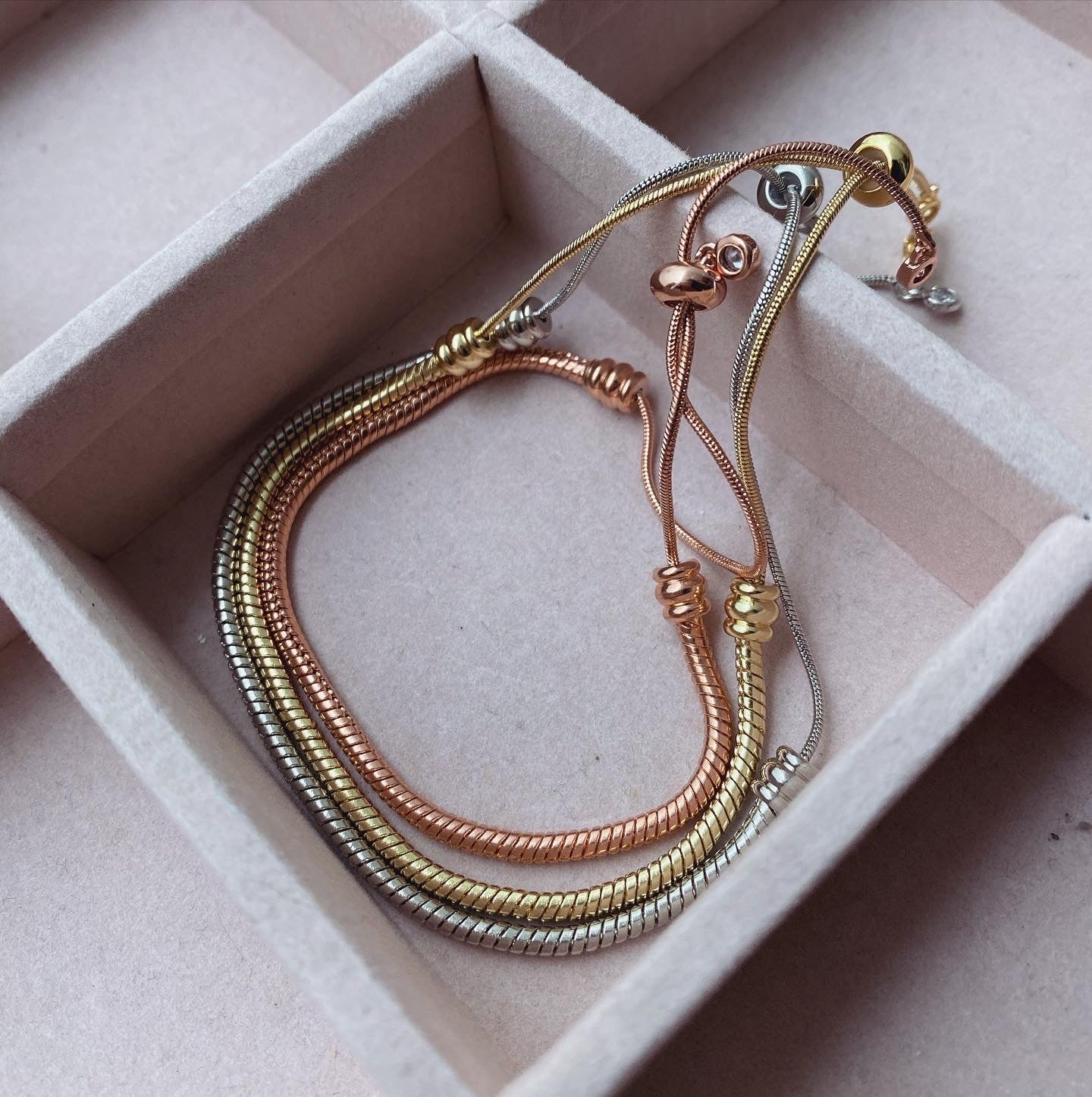 Pulsera lisa