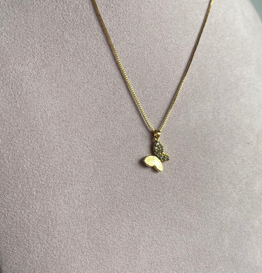 Collar mariposa zirconia
