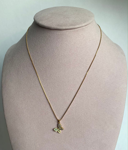 Collar mariposa zirconia