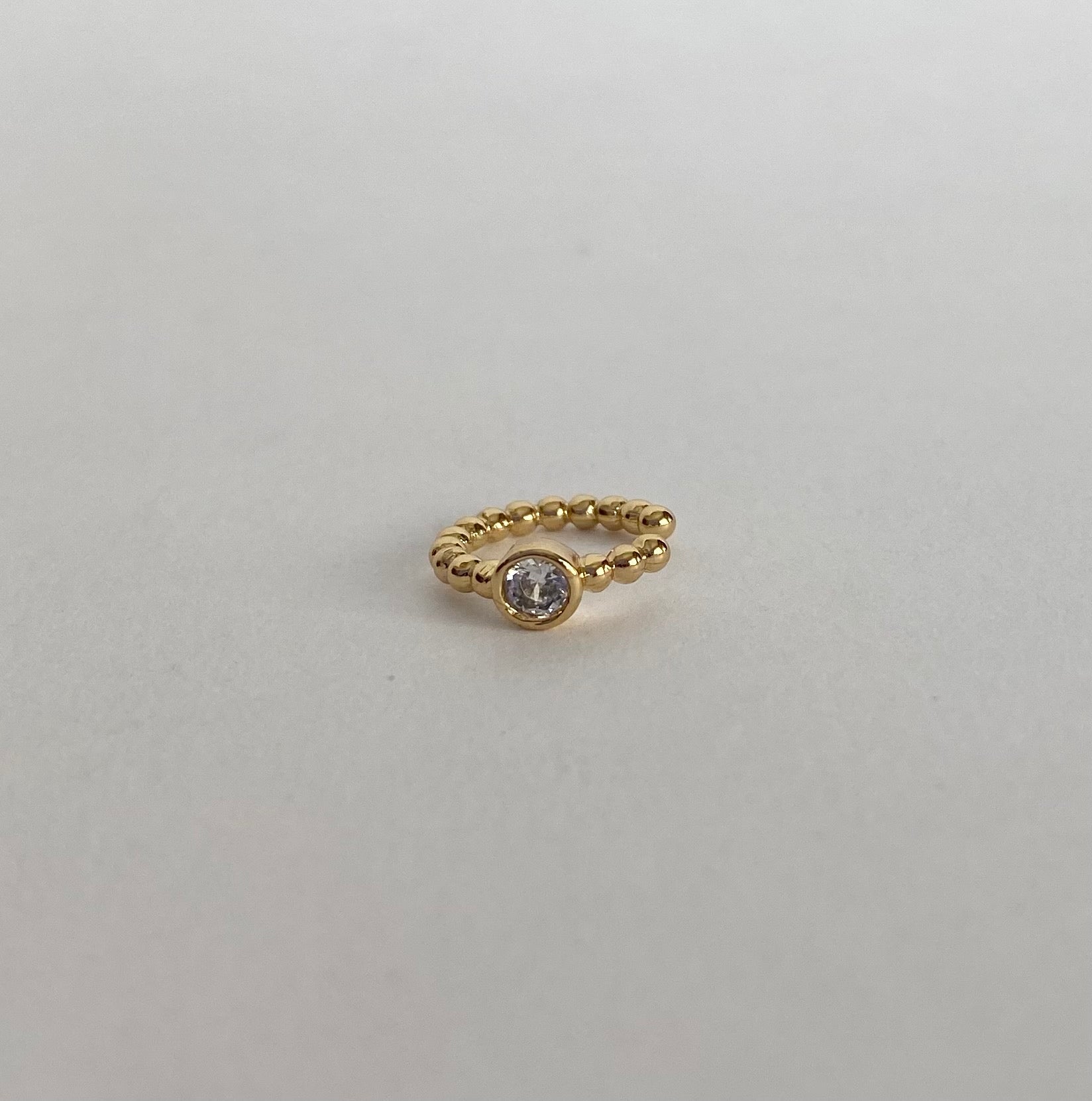 Earcuff gota blanca