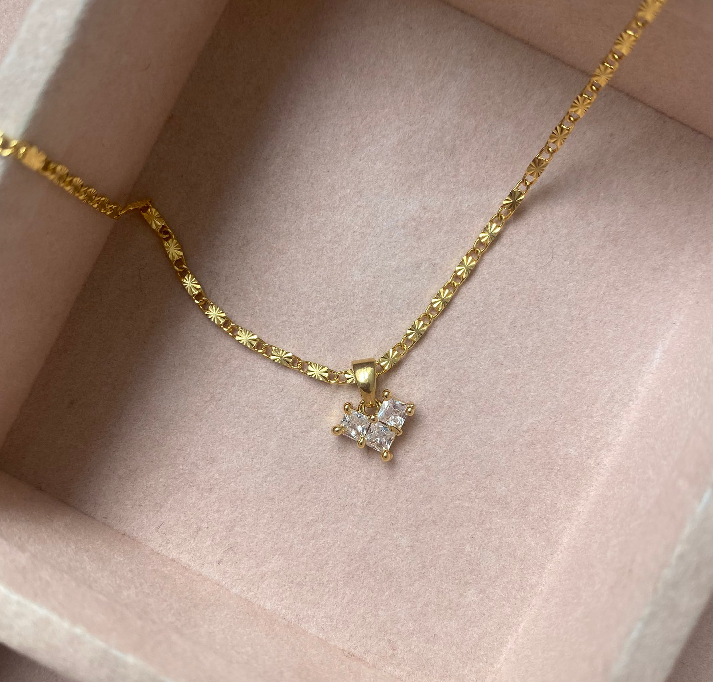 Collar Alma